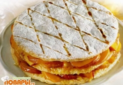 Слоеный торт с персиками 