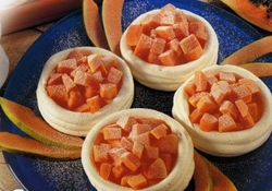 Рецепт: Волованы из безе