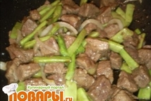 Шаг 5: Складываем в сито для того, …