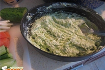 Шаг 7: авокадо надо натереть на мелкой …