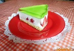 Суфлейно-желейный тортик "Первая клубничка"