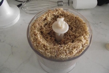 Шаг 8: Пока наше тесто выпекается, готовим …