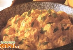 Рыбные фрикадельки с феттучини, соус карри