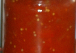 Баклажаны в томатном соке с луком и перцем