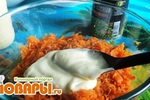 Шаг 3: Далее на мелкой тёрке измельчаем …