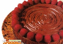 Рецепт: Шоколадный торт с малиновым конфитюром