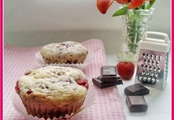 Маффины с клубникой и шоколадом