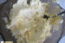 Шаг 3: В полученную массу добавляем ванильный …