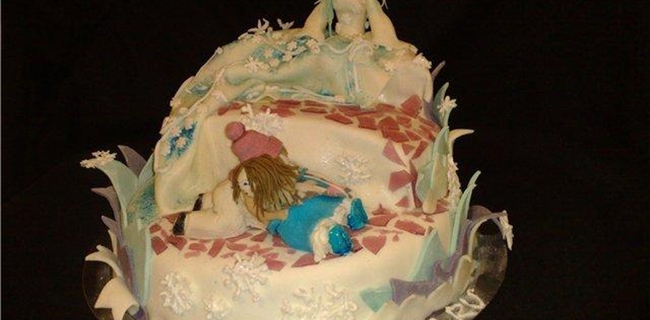 Шаг №12 Торт "В замке Снежной королевы" от darya1987