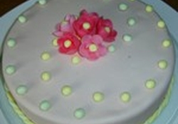 Рецепт: Слоёный медовый торт 