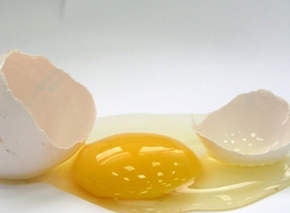 Статья: Куда использовать оставшийся белок или желток?