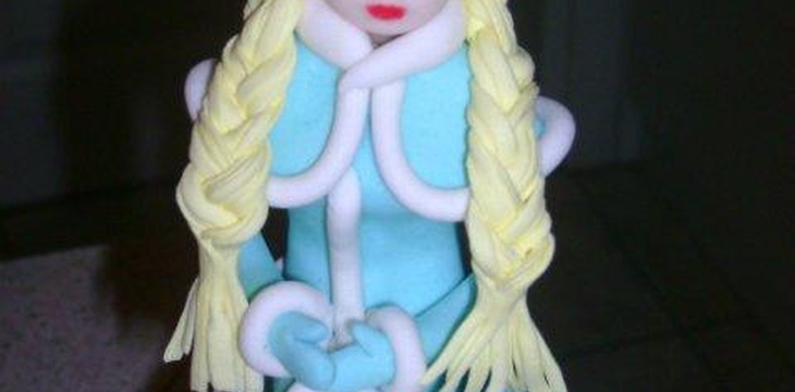 Шаг №18 МК Снегурочка из мастики от Annula