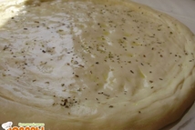 Шаг 3: Помидоры и сыр нарезаем кружочками …