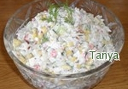 Рецепт: Салат с крабовыми палочками