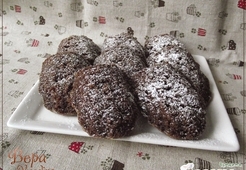 Шоколадные мадленки с черносливом