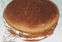 Шаг 2: Для крема: мягкое масло взбить …