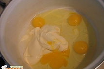 Шаг 1: сначала испечем блинчики с тонким …