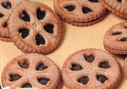 Рецепт: Печенье с начинкой из яблочного мармелада  