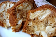 Шаг 2: Яблоки очищаем от шкурки, нарезаем …