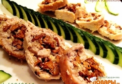 Рулет куриный с лисичками