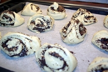 Шаг 2: Начинка. 100 г мака промыть, …