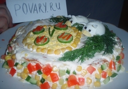 Рецепт: Закусочный торт "Новогодний светофор"