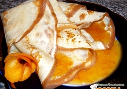 Рецепт: Блины «Оранжевое настроение» с апельсиновым соусом 