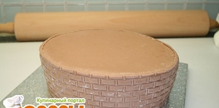 Шаг №9 МК Корзинка с клубочками для вязания