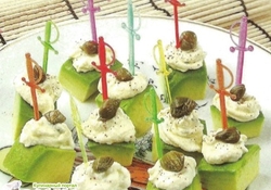 Рецепт: Авокадо с пикантным сыром