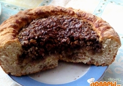 Рецепт: Пирог с медом и орехами