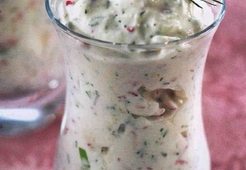 Творог с редисом и зеленью  