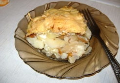 Картофельная запеканка с опятами