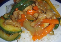 Рецепт: Свинина с овощами и рисом