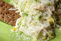 Шаг 5: Салат у нас диетический, поэтому …