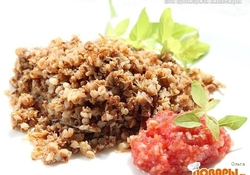 Рецепт: Гречка с тушенкой. Быстро и просто.