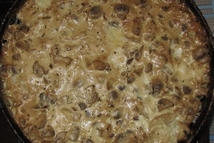 Шаг 5: Немного потушить и выложить сверху …