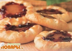 Рецепт: Ватрушки с вареньем