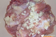 Шаг 1: Филе курицы разделать на порционные …