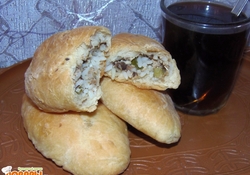 Рецепт: Пирожки с рыбой и рисом в духовке