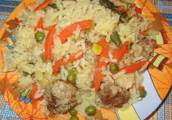 Рецепт: Рис с фрикадельками и овощами