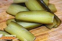 Шаг 3: Пока хлеб обжаривается есть время …