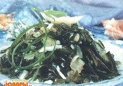 Рецепт: Салат из морской капусты с яйцами