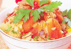 Чечевица с курагой, луком и орехами