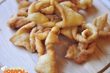 Шаг 4: Подготовленное тесто выкладывайте на обжарку. …