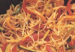 Рецепт: Поджарка из курицы и черной фасоли