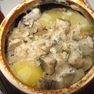 Картофель с грибами в белом соусе в горшочке