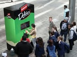 Как далеко могут зайти люди ради бесплатных снэков?