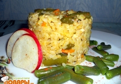 Рис с курицей и зеленой стручковой фасолью