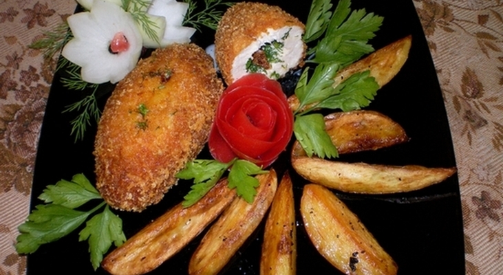 Котлеты куриные фаршированные 