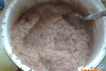 Шаг 2: Для крема яблоки натереть на …